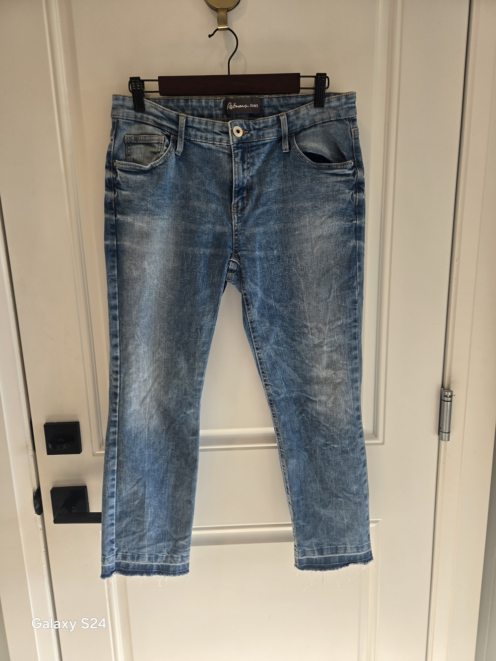 Reitmans Women's Slim Straight Light Blue Jeans